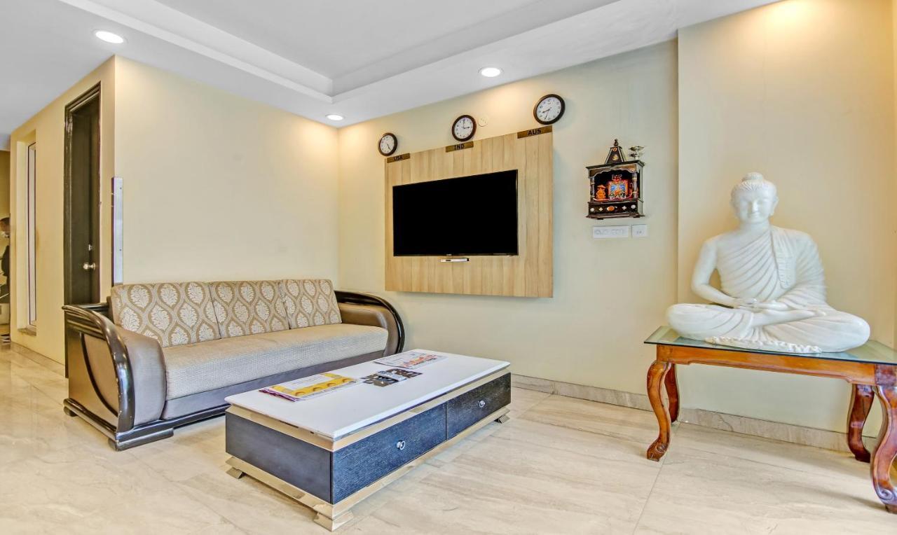 Treebo Sai Village Gold Souk - Sec 43 غورغاون المظهر الخارجي الصورة