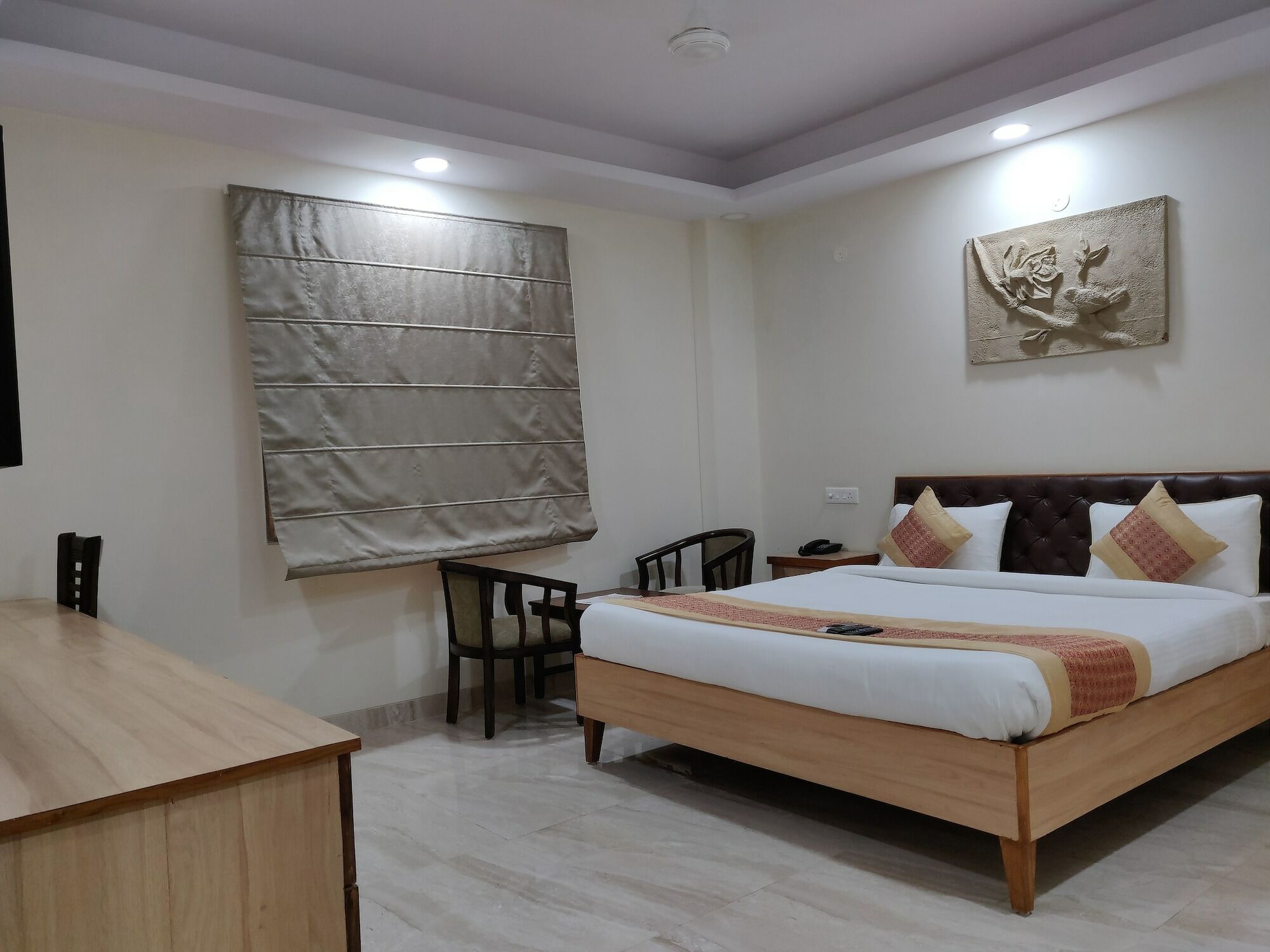 Treebo Sai Village Gold Souk - Sec 43 غورغاون المظهر الخارجي الصورة