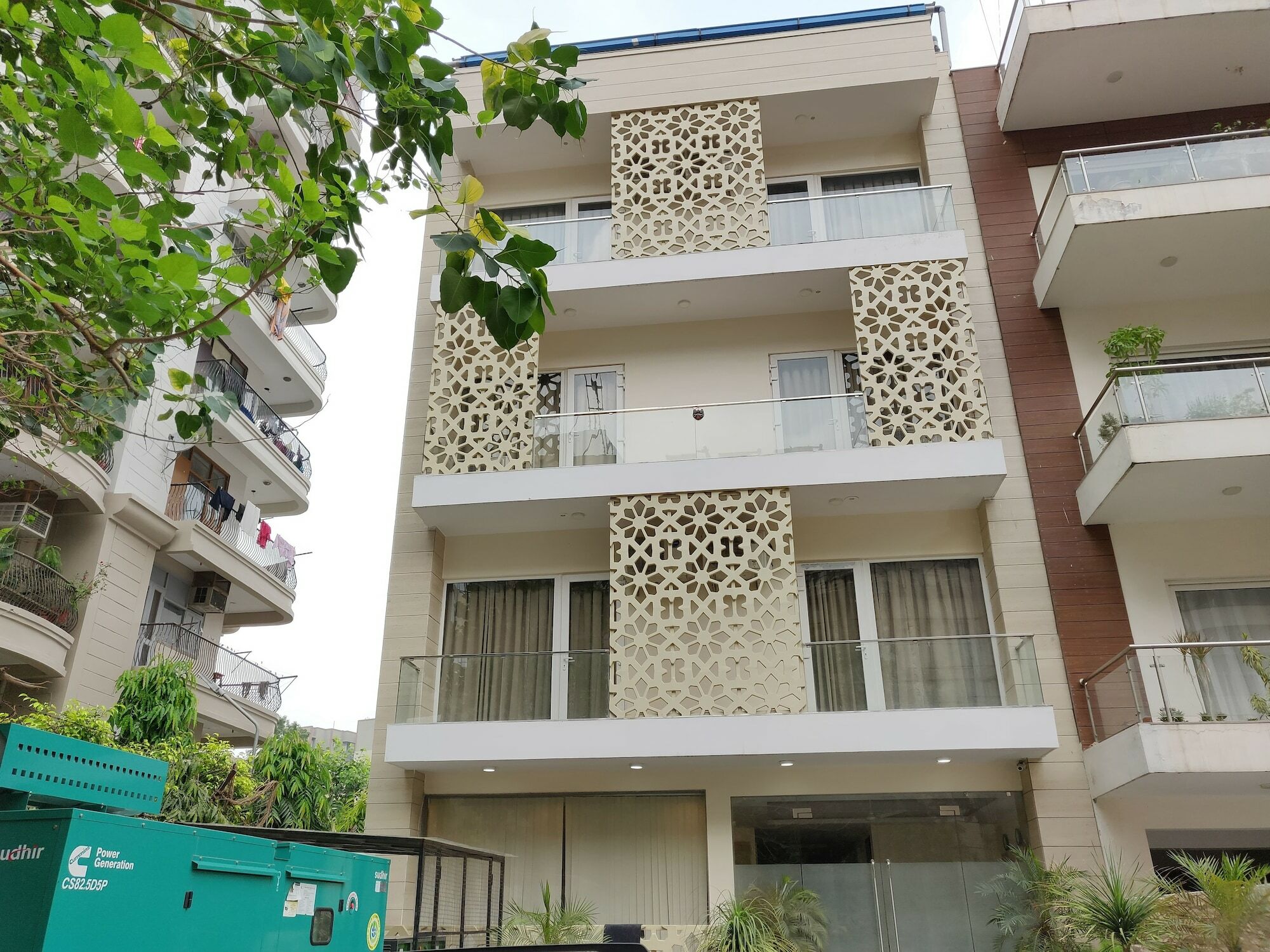 Treebo Sai Village Gold Souk - Sec 43 غورغاون المظهر الخارجي الصورة